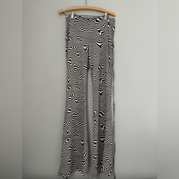 H&M Divided Brown and White Zebra Printed pants with waist tie string - Picture 1 of 6